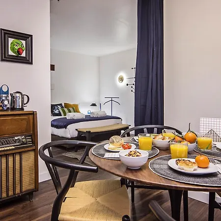 Sweett - Plaza Espana Fira