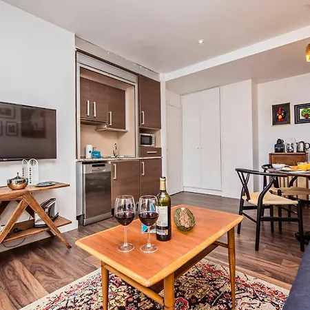 Sweett - Plaza Espana Fira Barcelona